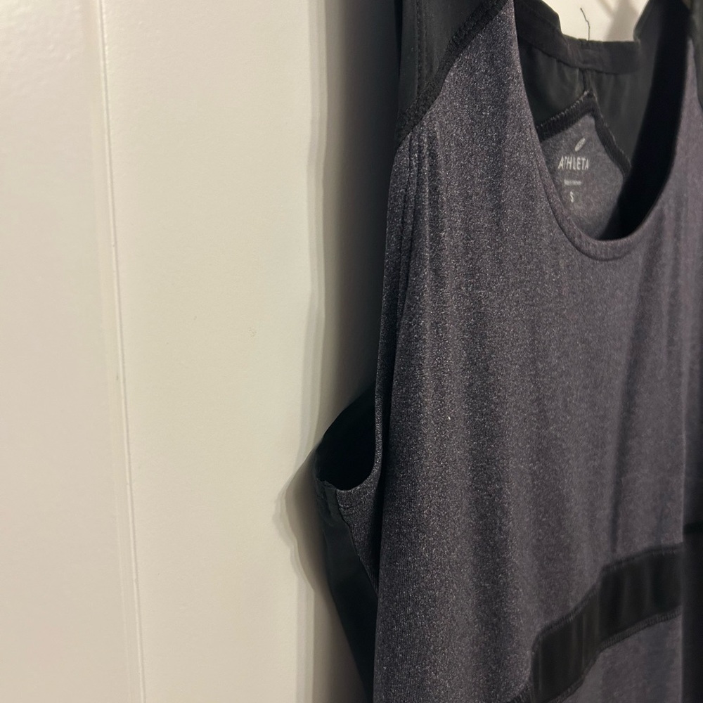 Athleta Black and Gray Tennis Dress - Picture 4 of 11